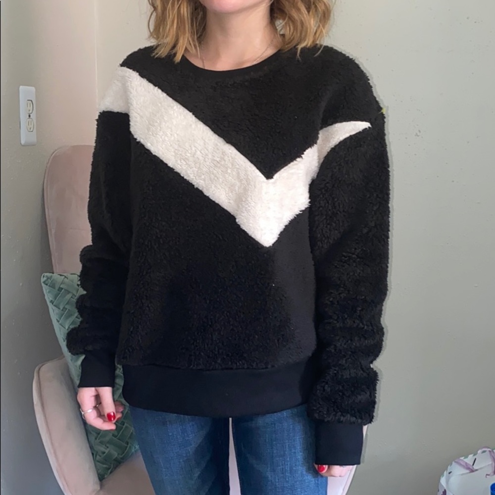 Comfy PONY Sweater
